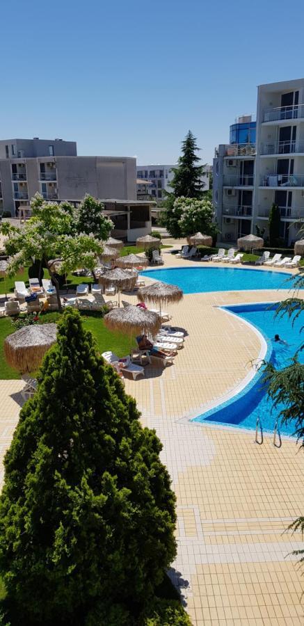 Apartment With Green Terrace Burgas City Eksteriør billede