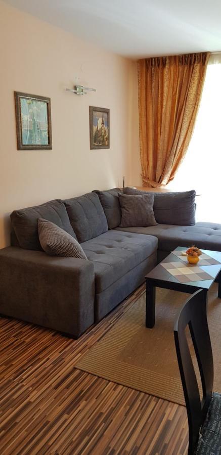Apartment With Green Terrace Burgas City Eksteriør billede